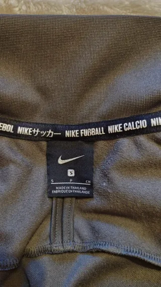 Chaqueta Nike Performance