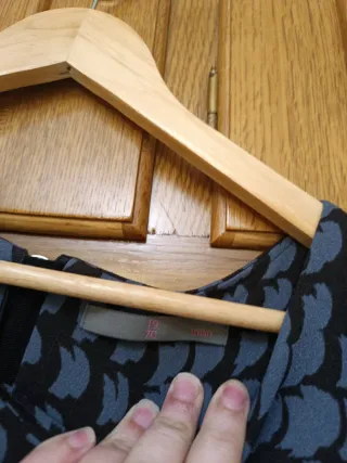 Vestido estampado azul y negro