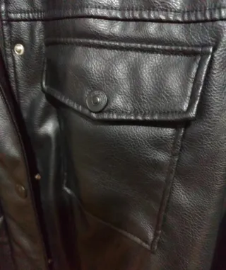 Chaqueta efecto piel H&M Talla M