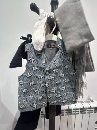Traje torrenti talla 10 (7 a10 años)