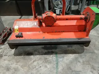 Mila RGE 160: Moladora de rama y piedra