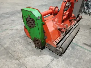 Mila RGE 160: Moladora de rama y piedra