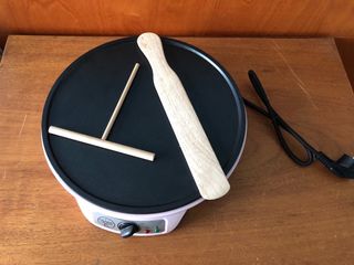 Crepera eléctrica BESTRON con accesorios