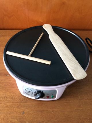 Crepera eléctrica BESTRON con accesorios