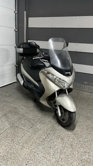 Suzuki Burgman 125