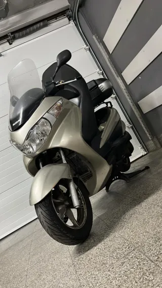 Suzuki Burgman 125
