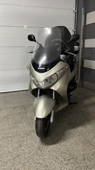Suzuki Burgman 125