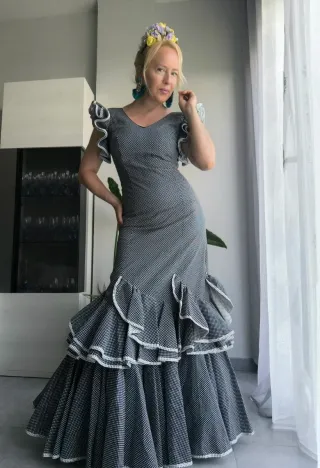 Vestido Flamenco Negro y Blanco