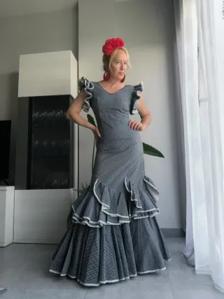 Vestido Flamenco Negro y Blanco