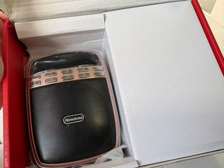 Amplificador de voz Newmine K28 rosa