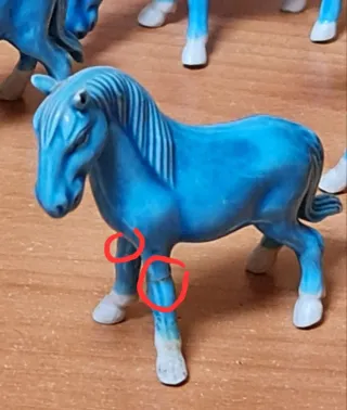 Caballos de porcelana azul vintage