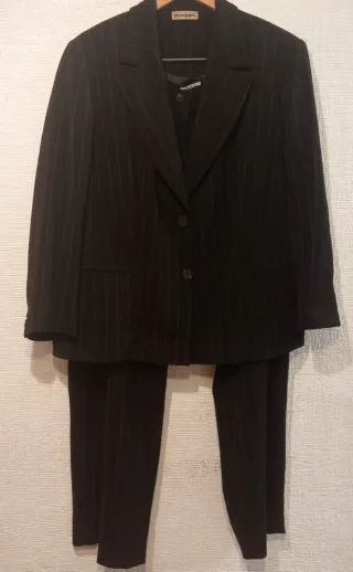 Traje mujer chaqueta y pantalón diplomático (T56).