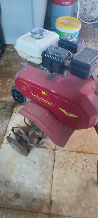 Motocultor Honda Rojo