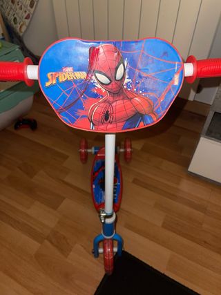 Patinete 3 Ruedas Spiderman