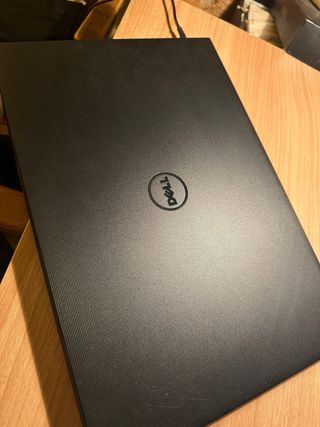 Portátil Dell Vostro 3558 i5-5200U/4GB/500GB/15.6"