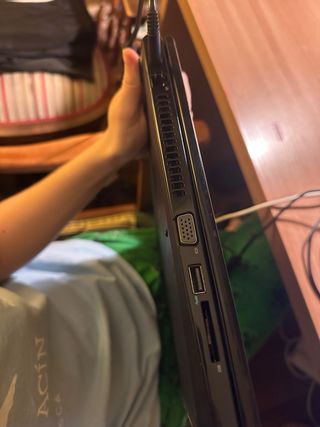 Portátil Dell Vostro 3558 i5-5200U/4GB/500GB/15.6"