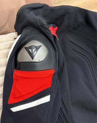 Chaqueta Moto Dainese Negra y Roja