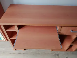 CONJUNTO ESCRITORIO Y ESTANTERÍAS