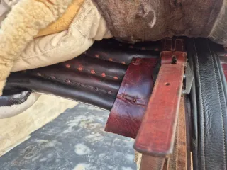 Montura Vaquera Rebajada Cañoneras por Casa Vidal.