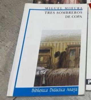 Libro “Tres sombreros de copa”