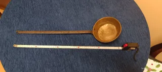 Cazo antiguo de metal