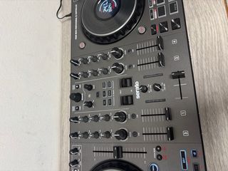 Numark NS4FX Controladora DJ 4 Canales