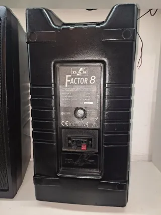 Altavoces DAS FACTOR 8