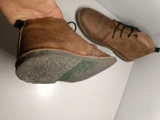 Botas de ante marrones