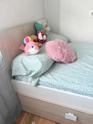 Cama de 93cm  por 190cm