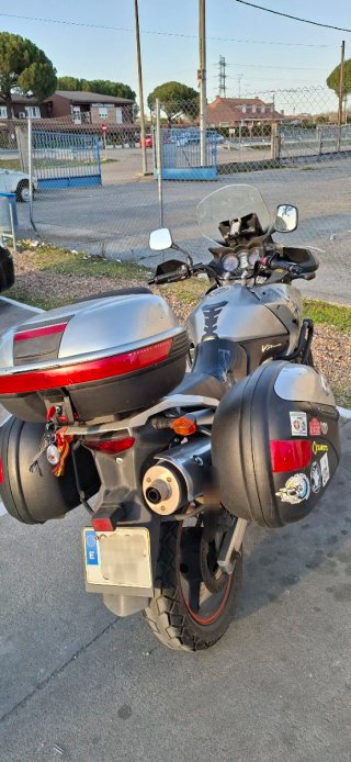 Suzuki VStrom DL650 limitada A2, 3 maletas +extras
