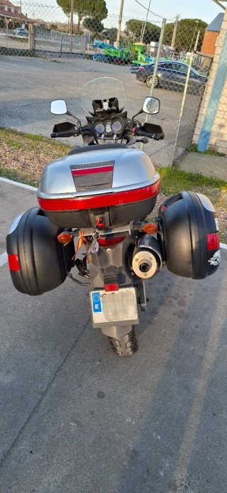 Suzuki VStrom DL650 limitada A2, 3 maletas +extras
