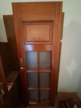 Puerta Sapeli 78cm con Cristal