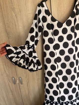 Traje de flamenca lunares