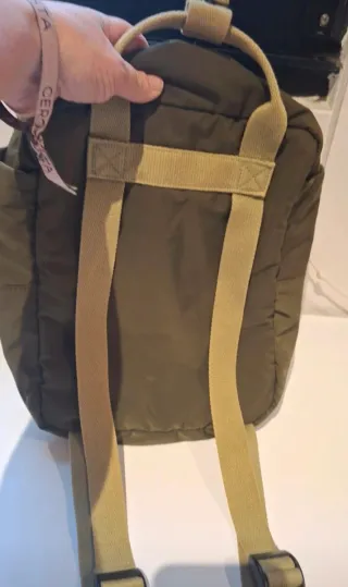 Bolso Mochila Zara Verde Acolchado