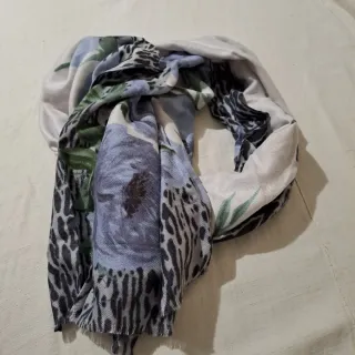 Stola Liu Jo donna fantasia floreale e animalier