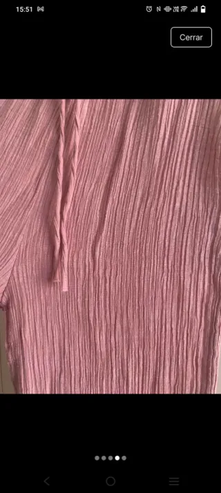 Pantalón rosa plisado