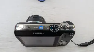 Cámara Samsung WB600 Negra