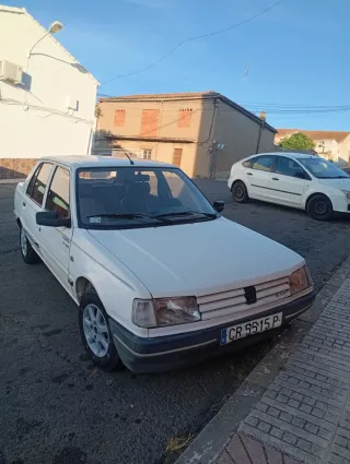 Peugeot 309 1992