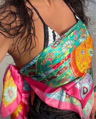 Pañuelo de seda multicolor nuevo