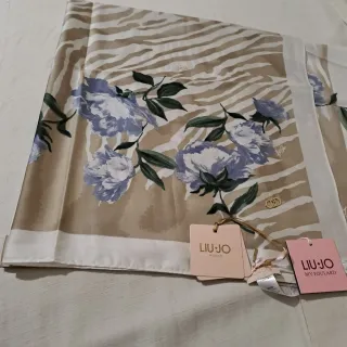Foulard Liu Jo fantasia zebra e fiori