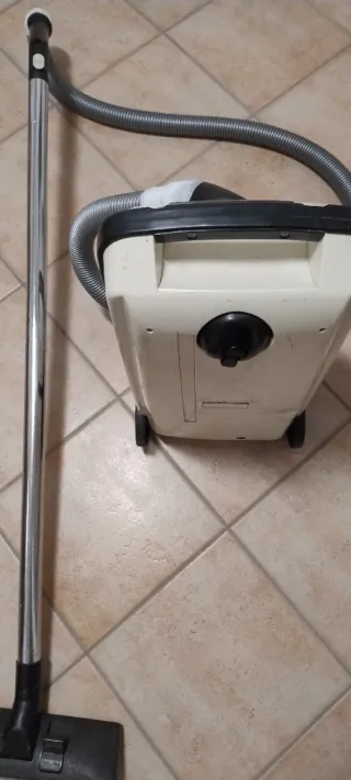 Aspirapolvere Miele DF LUXE S 227