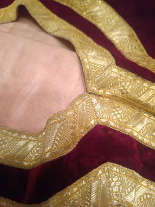 Dalmatica Bordada Antigua Terciopelo