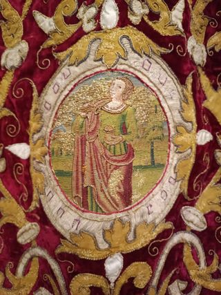 Dalmatica Bordada Antigua Terciopelo