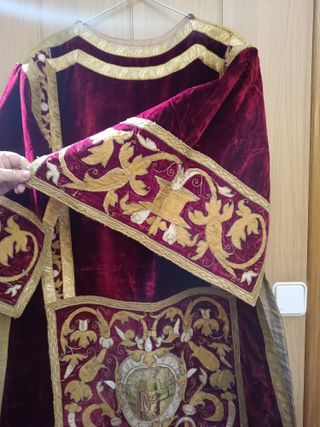 Dalmatica Bordada Antigua Terciopelo