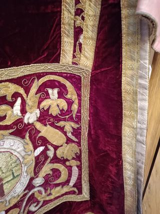 Dalmatica Bordada Antigua Terciopelo