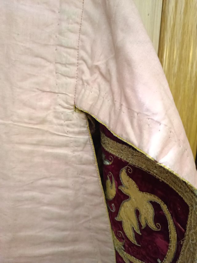 Dalmatica Bordada Antigua Terciopelo