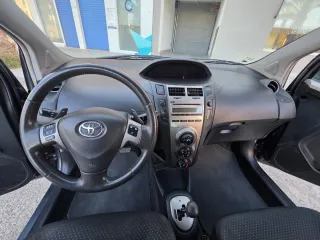 Toyota Yaris 2009