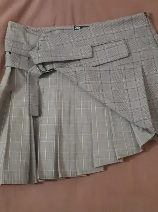 Falda Zara cuadros asimétrica