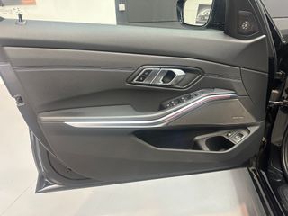 BMW 330e pack M 2021