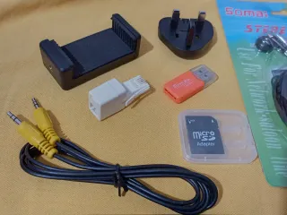 Lote Accesorios Electrónicos: Auriculares, Cables